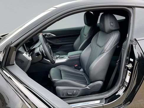 Used 2026 BMW 440i xDrive Coupe w/ Premium Package image 3