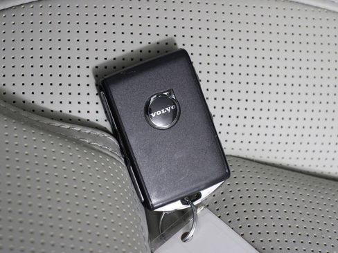 Used 2026 Volvo XC60 B5 Ultra w/ Protection Package Premier AWD/4WD image 33