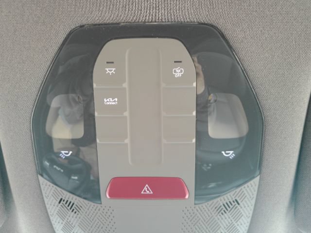 Used 2024 Kia EV9 Light Long Range RWD image 56