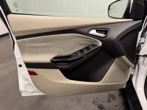 Used 2013 Ford Focus Electric Hatchback image 13