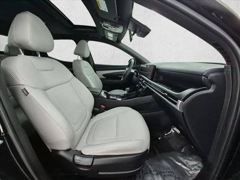 Certified 2025 Hyundai Santa Cruz SEL FWD image 25