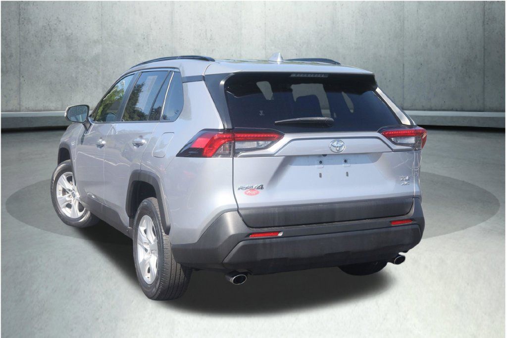 Certified 2019 Toyota RAV4 XLE AWD/4WD image 31