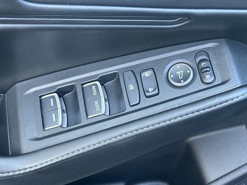 Used 2024 Honda Accord Sport image 13