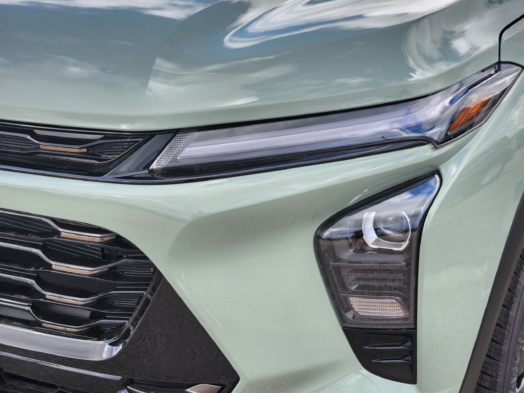 New 2026 Chevrolet Trax ACTIV w/ Sunroof Package FWD image 6