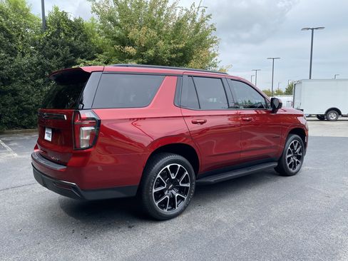 Used 2021 Chevrolet Tahoe RST RWD image 9