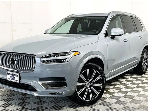 Used 2024 Volvo XC90 B6 Plus image 2