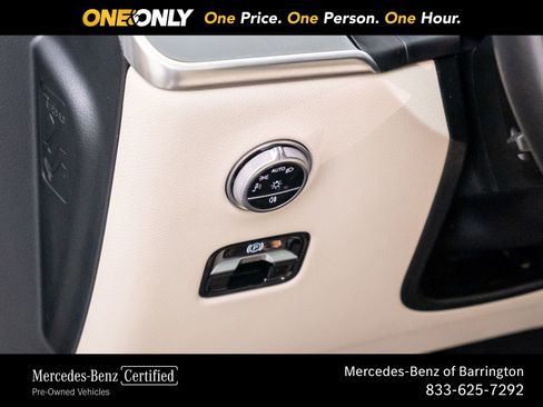 Used 2025 Mercedes-Benz GLC 300 4MATIC image 22