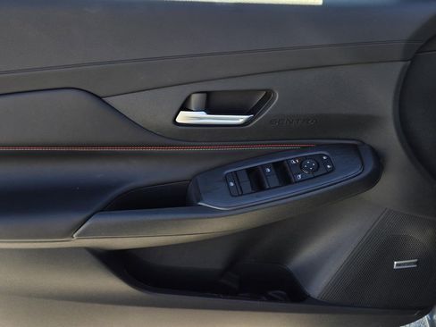 New 2026 Nissan Sentra SR w/ SR Premium Package image 18