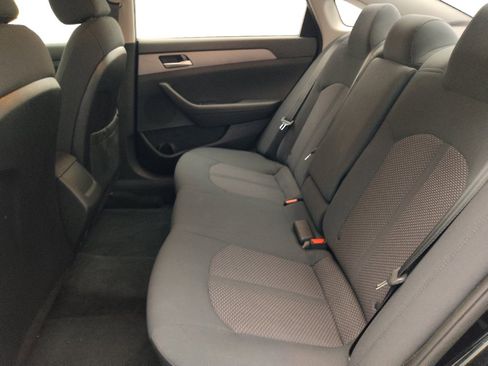 Used 2019 Hyundai Sonata SE FWD image 18