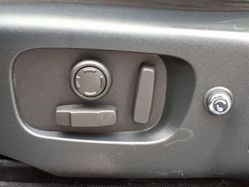 Certified 2020 Land Rover Range Rover Velar R-Dynamic S image 15