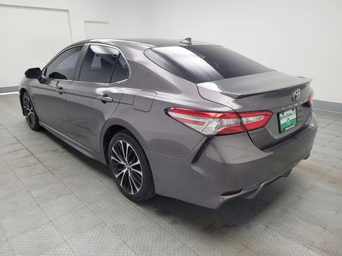 Used 2019 Toyota Camry SE FWD image 5