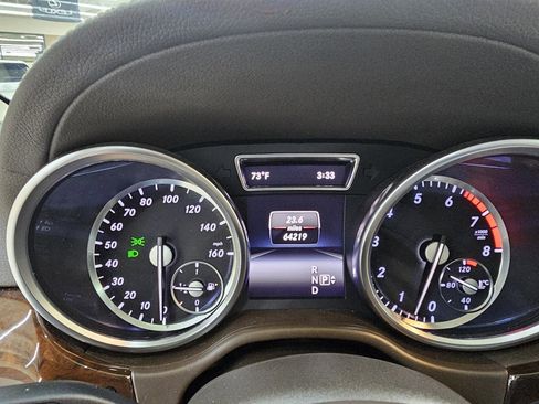 Used 2014 Mercedes-Benz GL 550 4MATIC image 33