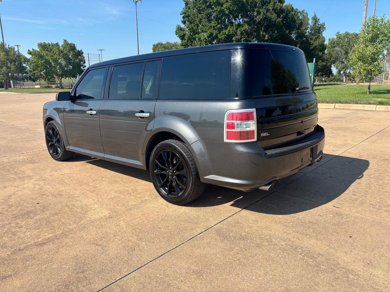 Used 2019 Ford Flex SEL FWD image 6