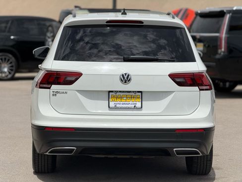 Used 2019 Volkswagen Tiguan SE w/ Panoramic Sunroof Package image 6