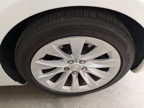 Used 2017 Tesla Model S RWD image 35