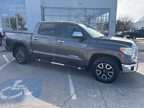 Used 2014 Toyota Tundra Limited w/ Limited Premium Package image 33