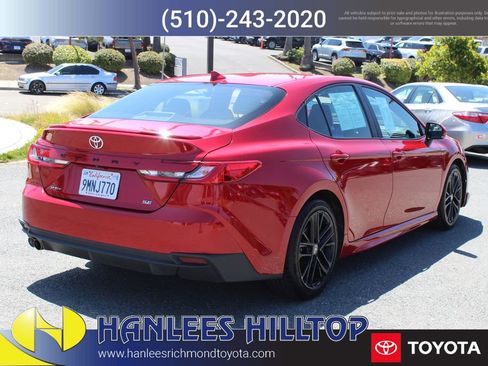 Used 2025 Toyota Camry SE FWD image 7