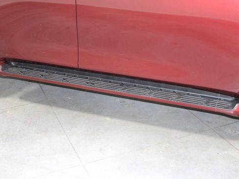 Used 2024 Nissan Armada Platinum w/ Captain's Chairs Package image 12