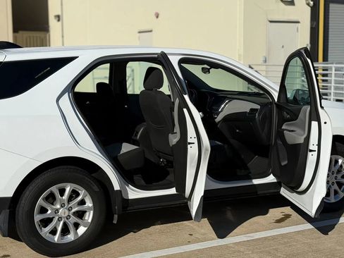 Used 2018 Chevrolet Equinox LS w/ LPO, Protection Package image 18