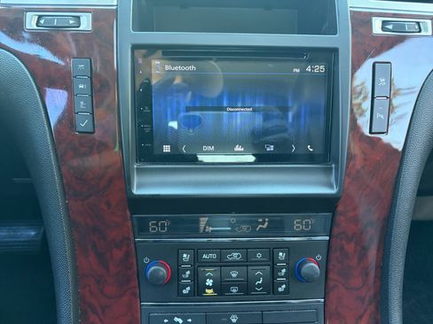 Used 2008 Cadillac Escalade EXT AWD/4WD image 16