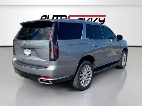 Used 2024 Cadillac Escalade Premium Luxury AWD/4WD image 7