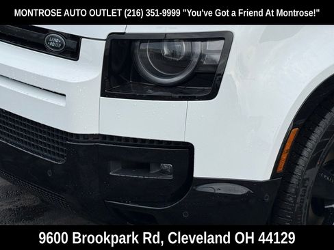 New 2026 Land Rover Defender 130 X-Dynamic SE image 9