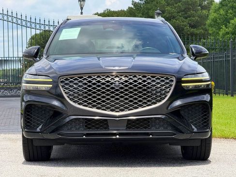 Used 2023 Genesis GV70 2.5T w/ Sport Prestige Package AWD/4WD image 3