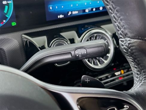 Used 2022 Mercedes-Benz A 220 4MATIC image 29