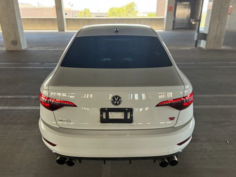 Used 2020 Volkswagen Jetta R-Line w/ R-Line Cold Weather Package FWD image 8