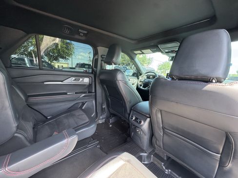 Certified 2025 Ford Explorer ST w/ Sun And Sound Package AWD/4WD image 33