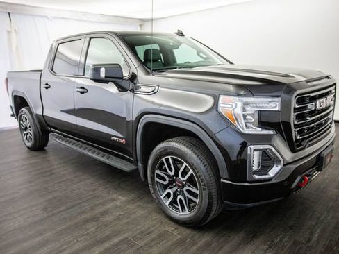 Used 2022 GMC Sierra 1500 AT4 w/ AT4 Premium Package image 2