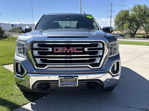Used 2019 GMC Sierra 1500 SLT w/ Driver Alert Package I AWD/4WD image 8