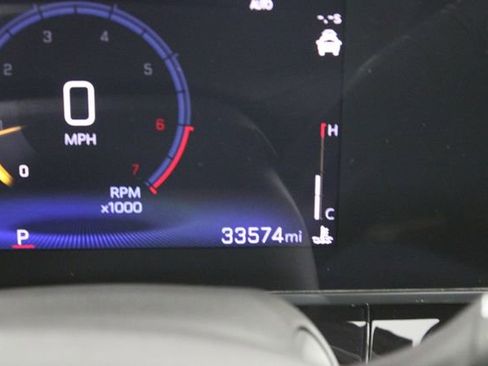 Used 2024 Chevrolet Trax RS w/ Driver Confidence Package image 37