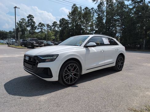 Used 2019 Audi Q8 Premium Plus AWD/4WD image 4