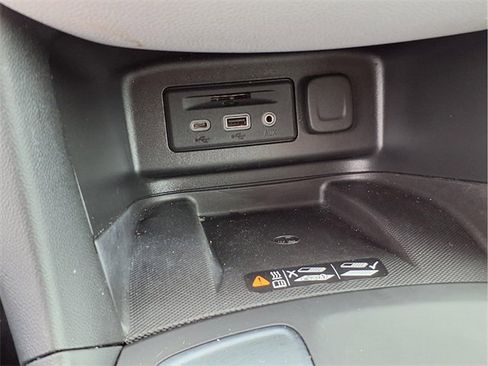 Certified 2020 Chevrolet Equinox Premier image 9