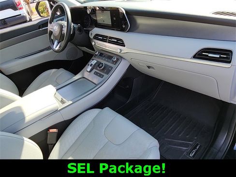 Used 2022 Hyundai Palisade SEL w/ Premium Package image 26