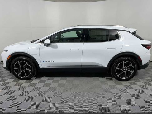 New 2026 Chevrolet Equinox EV LT AWD/4WD image 5