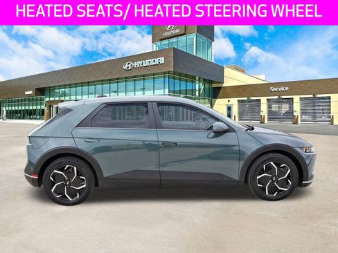 Used 2024 Hyundai Ioniq 5 SEL RWD image 4