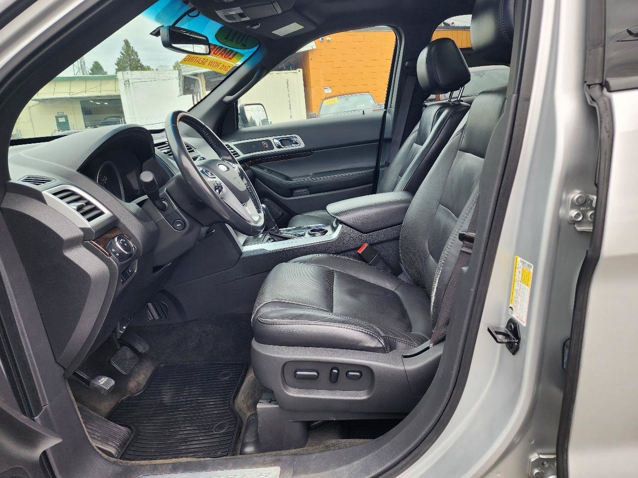 Used 2011 Ford Explorer Limited w/ 302A Rapid Spec Order Code FWD image 13