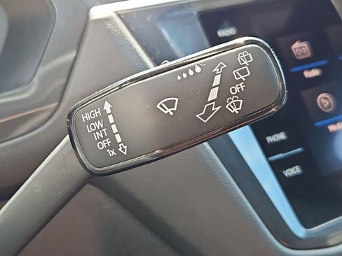 Certified 2021 Volkswagen Tiguan SE R-Line AWD/4WD image 26