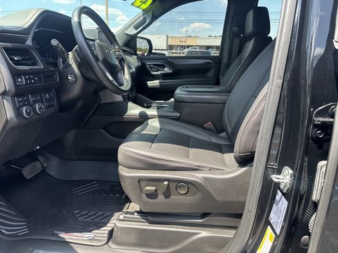 Used 2023 Chevrolet Tahoe RST w/ Luxury Package AWD/4WD image 12