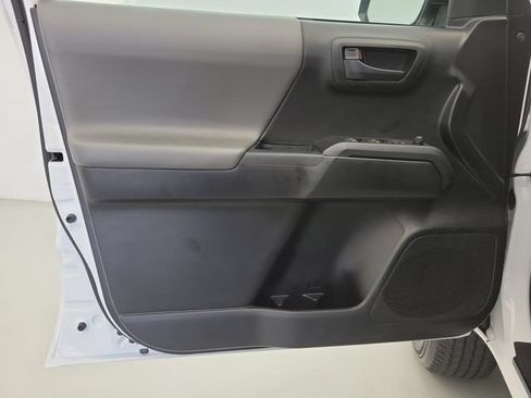 Used 2021 Toyota Tacoma SR AWD/4WD image 20