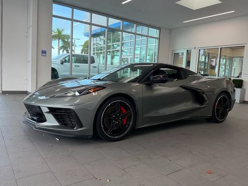 Used 2022 Chevrolet Corvette Stingray Preferred Conv w/ Z51 Performance Package RWD image 3