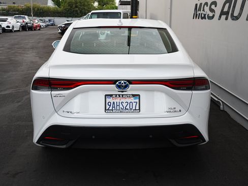 Used 2022 Toyota Mirai XLE image 5