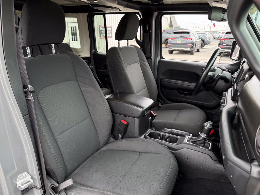 Used 2019 Jeep Wrangler Unlimited Sport S AWD/4WD image 26