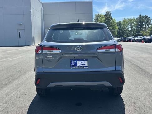 Used 2022 Toyota Corolla Cross L FWD image 24