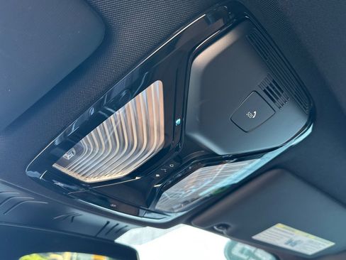 Used 2025 BMW i4 eDrive40 image 22