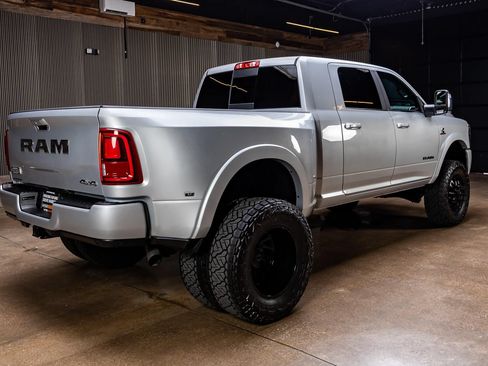 Used 2026 RAM 3500 Longhorn AWD/4WD image 2
