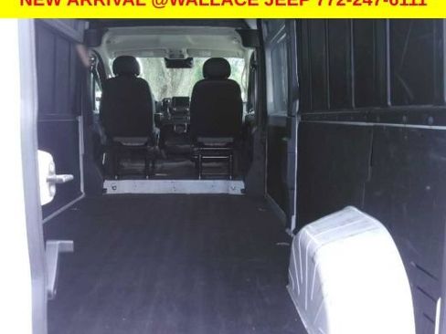 Used 2025 RAM ProMaster 2500 w/ Convenience Group FWD image 4