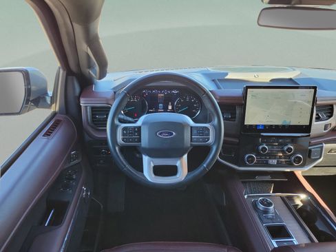 Certified 2024 Ford Expedition Limited image 18